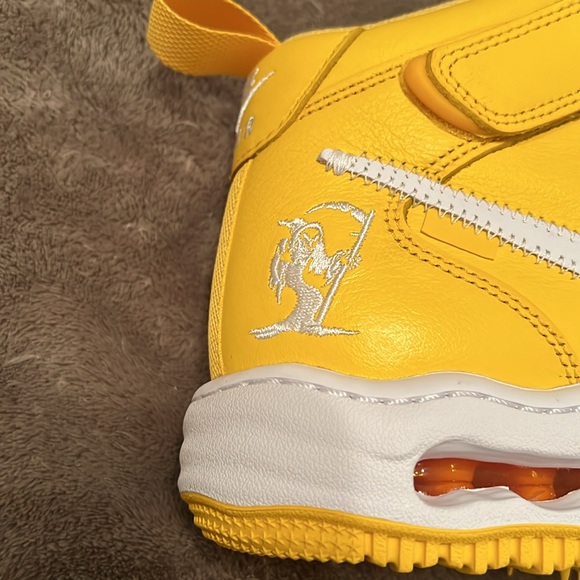 New mens size 10.5 NIKE OFF WHITE AIR FORCE 1 Limited Production. - Picture 8 of 13